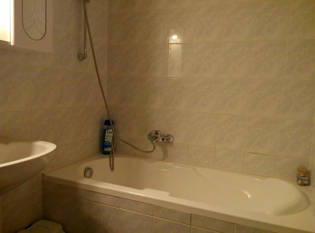 Debrecenter Apartman Room photo