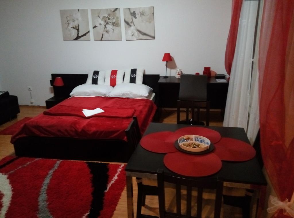 Debrecenter Apartman Exterior photo