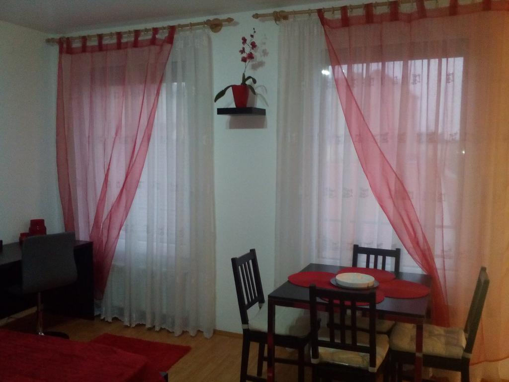 Debrecenter Apartman Exterior photo